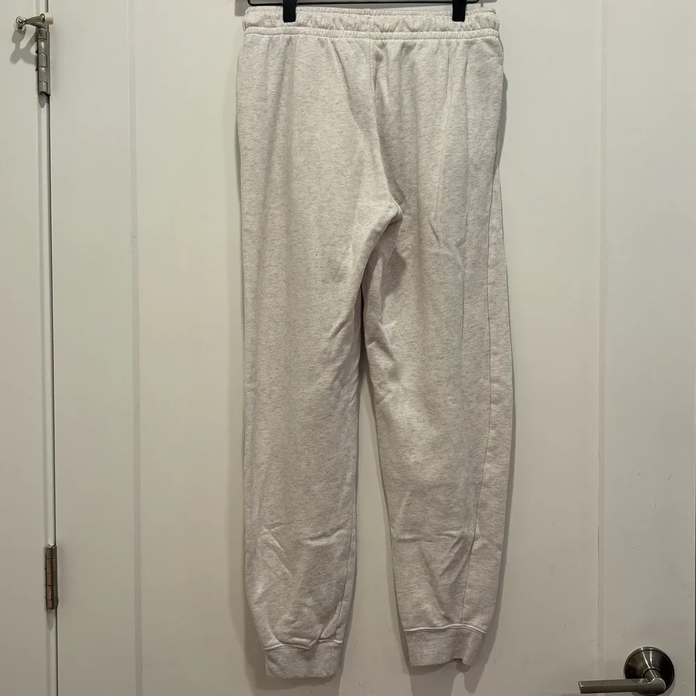 Nike Sportswear Essential Fleece Joggers Womens Small Oatmeal Heather Grey Sweat